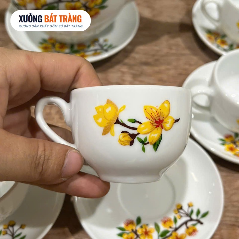 Bộ ấm chén quà tặng men sứ trăng dáng Minh Long hoạ tiết hoa mai XBT-AC03 - Ảnh 4