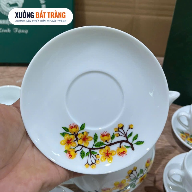 Bộ ấm chén quà tặng men sứ trăng dáng Minh Long hoạ tiết hoa mai XBT-AC03 - Ảnh 5
