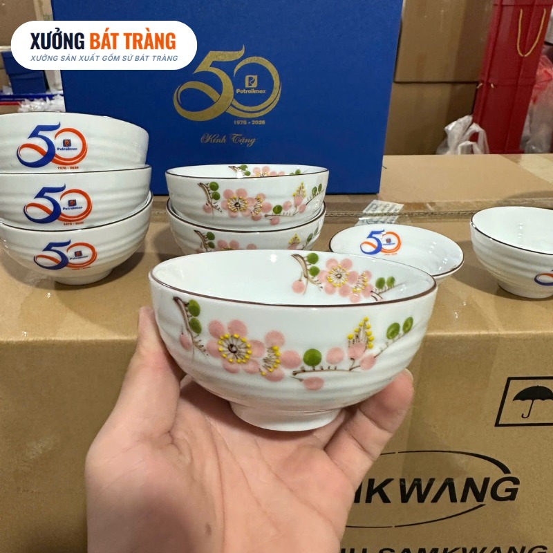 Bộ bát đĩa in logo 10 món men sứ trắng hoạ tiết hoa đào hồng XBT-BĐ04 - Ảnh 2