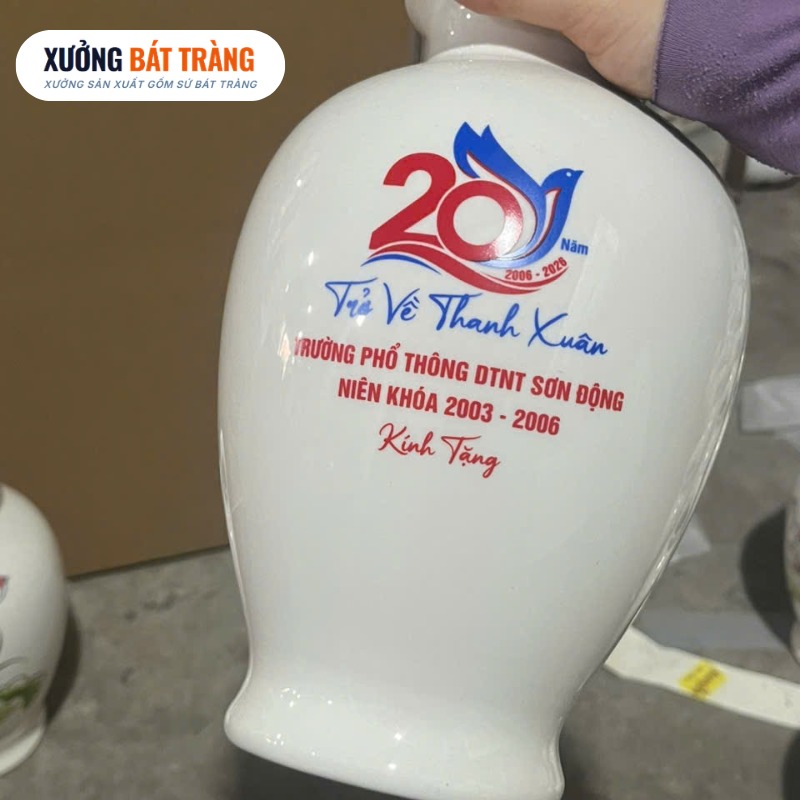 Lọ hoa in logo màu trắng dáng trứng loe vẽ hoạ tiết hoa sen chiều cao 24cm XBT-LH02 - Ảnh 5