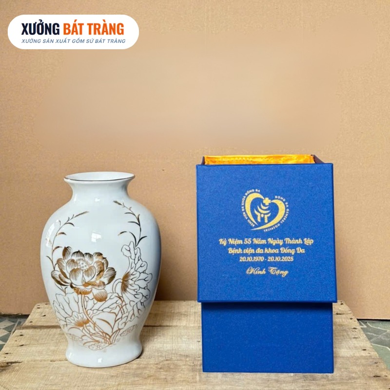 Lọ hoa in logo màu trắng dáng trứng loe vẽ vàng kim hoạ tiết hoa sen chiều cao 24cm XBT-LH03 - Ảnh 2