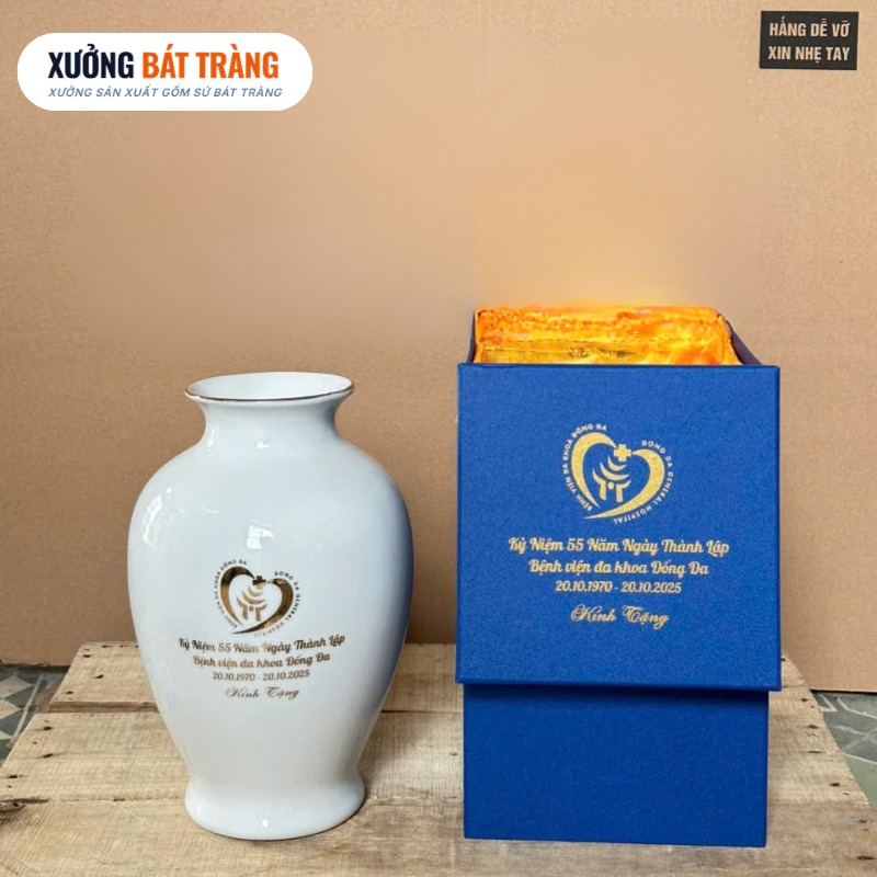 Lọ hoa in logo màu trắng dáng trứng loe vẽ vàng kim hoạ tiết hoa sen chiều cao 24cm XBT-LH03 - Ảnh 3
