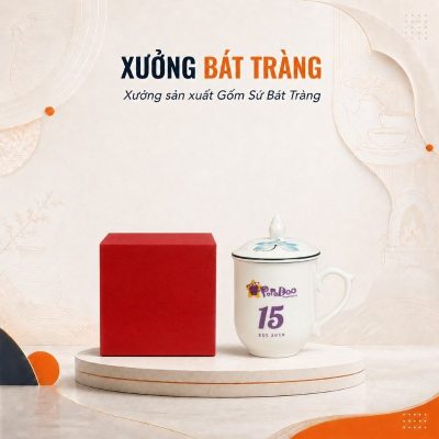 Ly sứ in logo dáng ngọn lửa có nắp màu trắng hoạ tiết hoa sen xanh dung tích 350ml XBT-04 - Ảnh đại diện